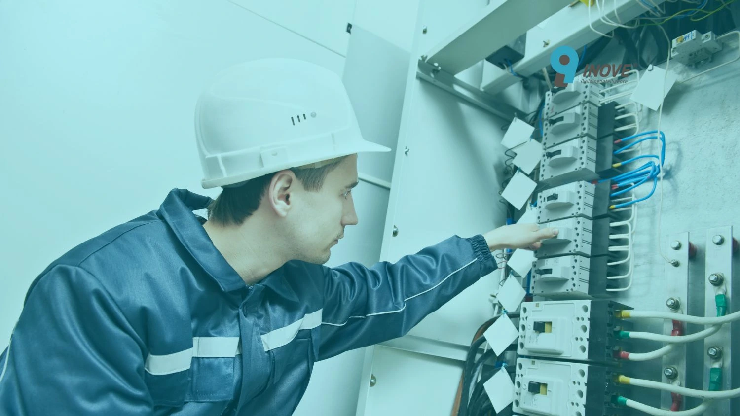 instalação de cabeamento estruturado